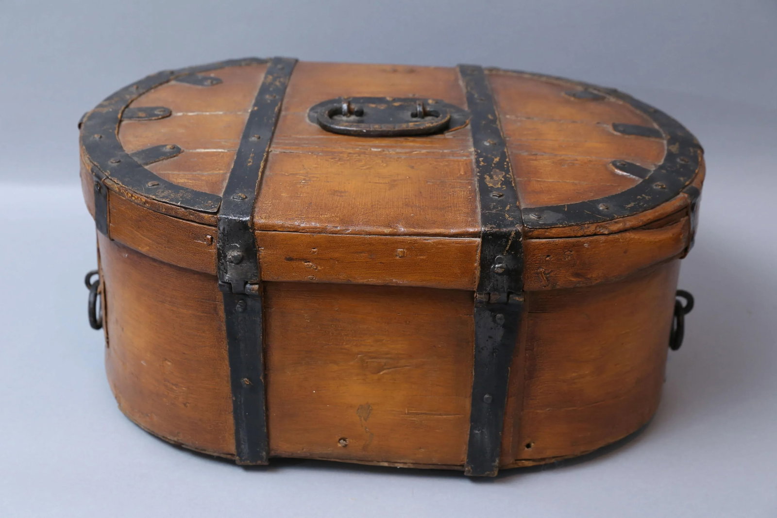 19th-Century Swedish Baroque Box With Iron Mounts - 8