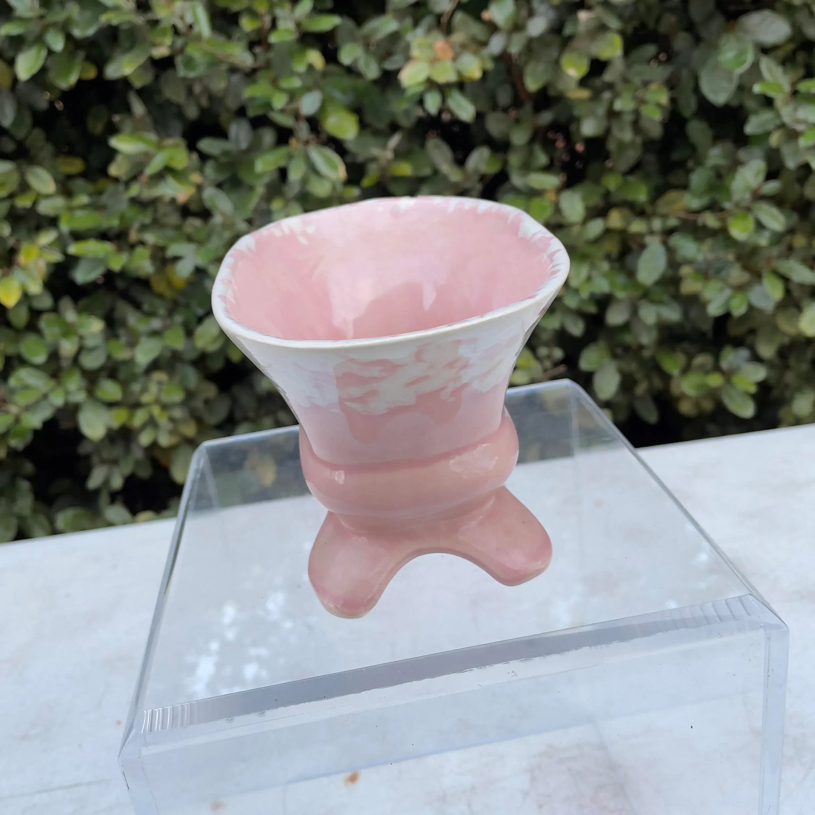 McCoy Brush Pink and White Footed Planter - 3