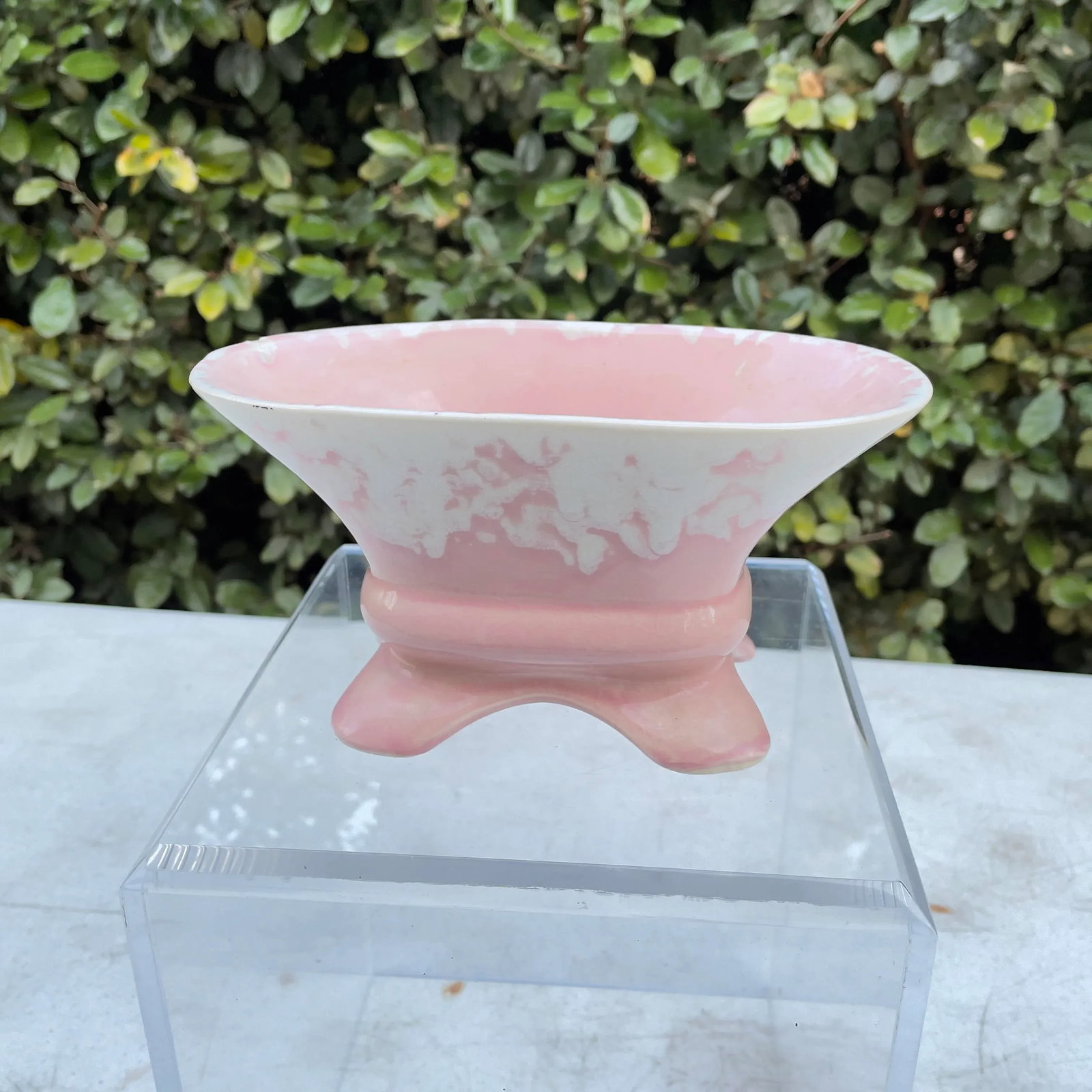 McCoy Brush Pink and White Footed Planter - 9