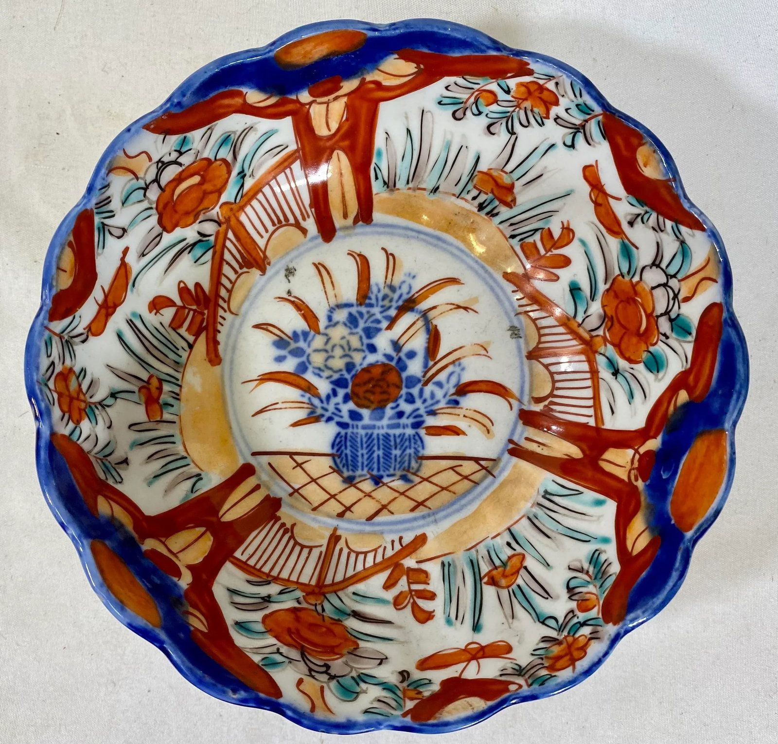 Antique Imari Bowl Hand Painted With Floral Arrangements and Butterflies - Circa 1900 - 6