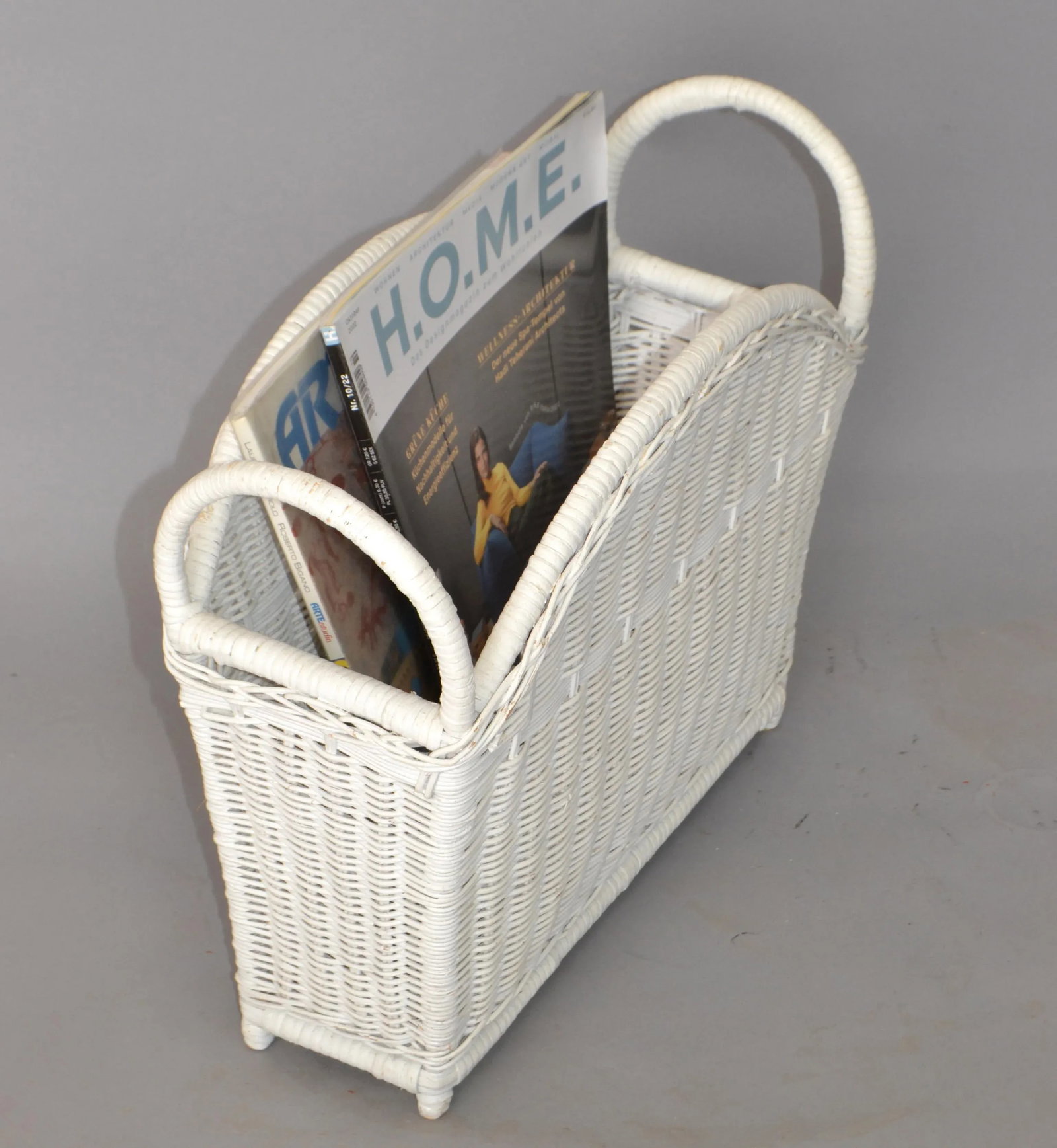 Bohemian Chic White Bleached Magazine Rack Handwoven Wicker & Rattan 1970 - 4
