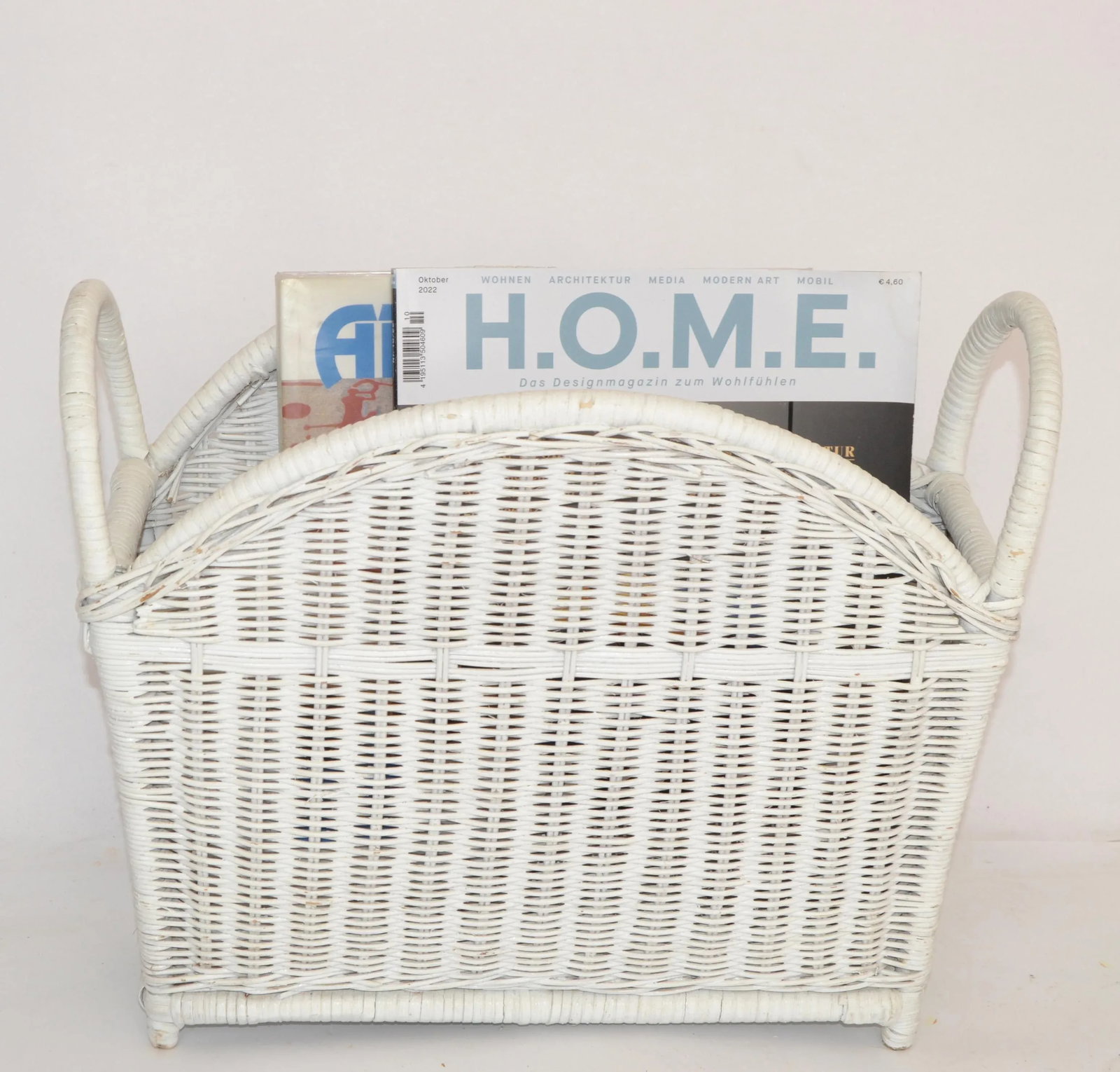 Bohemian Chic White Bleached Magazine Rack Handwoven Wicker & Rattan 1970 - 5