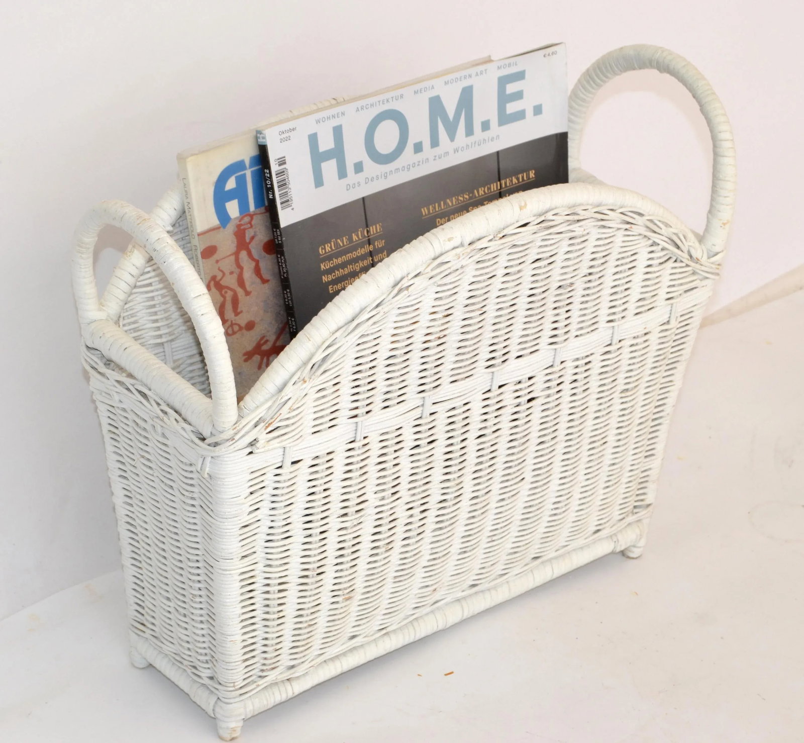 Bohemian Chic White Bleached Magazine Rack Handwoven Wicker & Rattan 1970 - 6