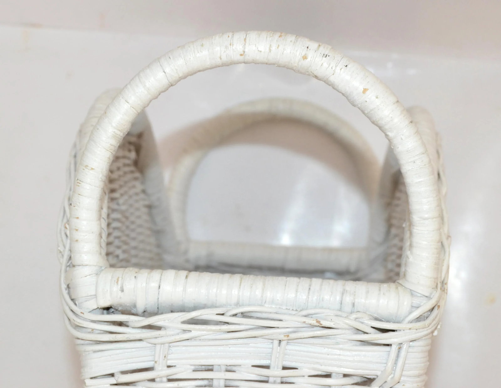 Bohemian Chic White Bleached Magazine Rack Handwoven Wicker & Rattan 1970 - 9