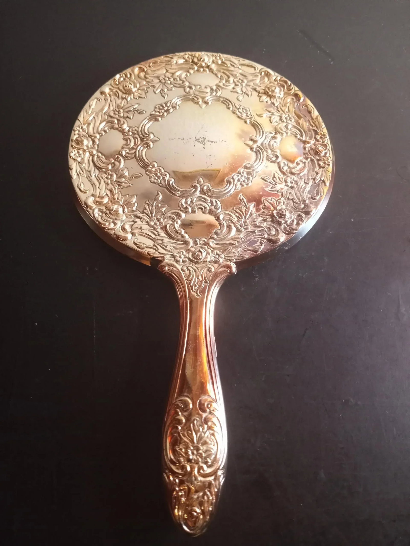 1930s Victorian Ornate Handheld Round Vanity Mirror - 4