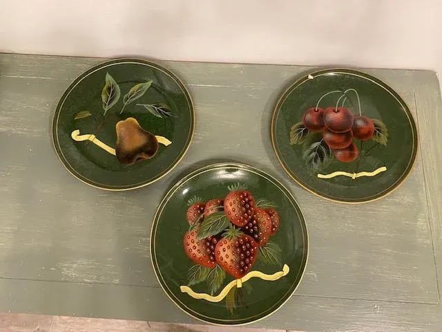 Vintage 1970s Raymond Waites Decorative Plate Set of 6 - 2