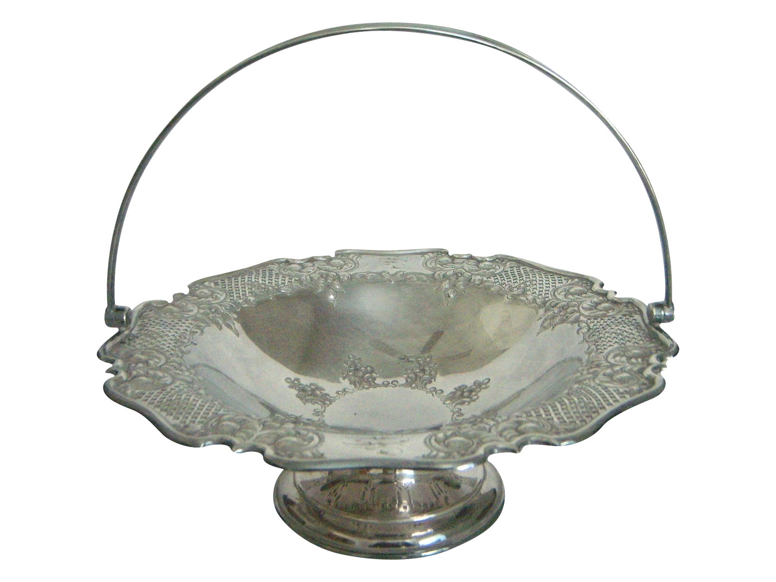 Antique English Lloyd, Payne & Ariel Reticulated Silver Cake Stand or Basket: Antique silver plated reticulated swing handle cake presentation piece by Lloyd, Payne & Ariel, Manchester, England - dated after 1888 (that being the date the co. moved to Manchester). This maker is 