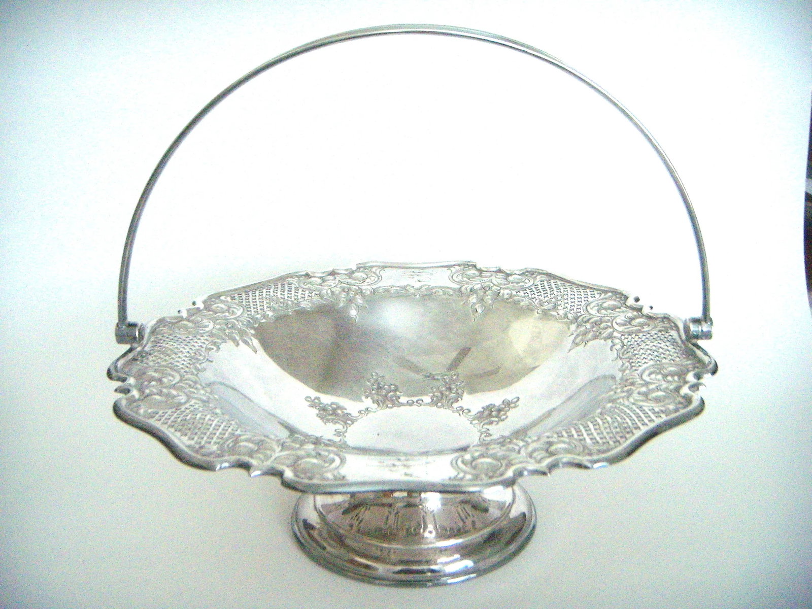 Antique English Lloyd, Payne & Ariel Reticulated Silver Cake Stand or Basket - 2
