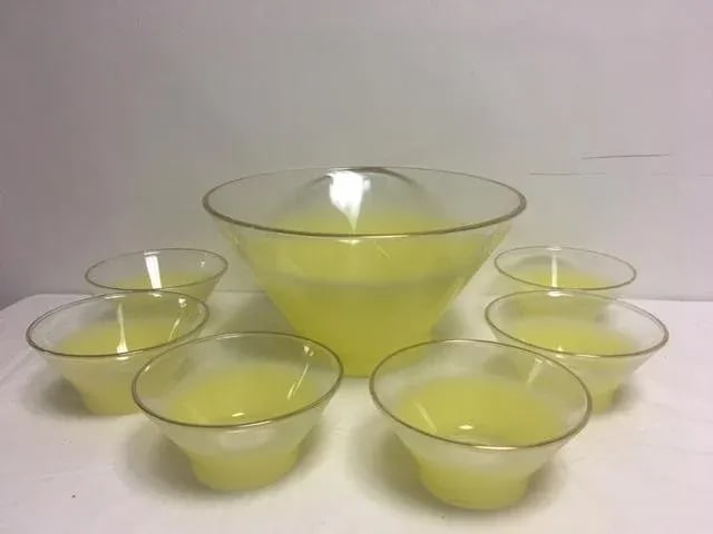 Retro Lemon Yellow Salad or Fruit Bowl With Bowls - S/7 - 2