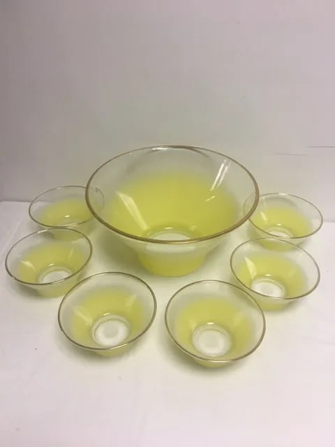 Retro Lemon Yellow Salad or Fruit Bowl With Bowls - S/7 - 4
