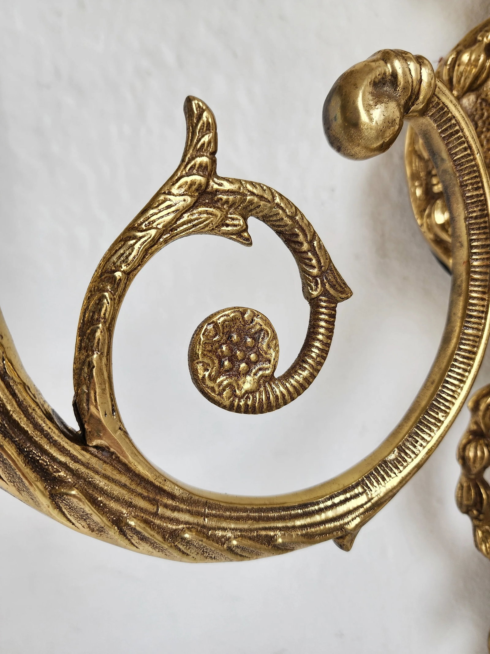 Vintage Adam Style Brass Sconce - 11