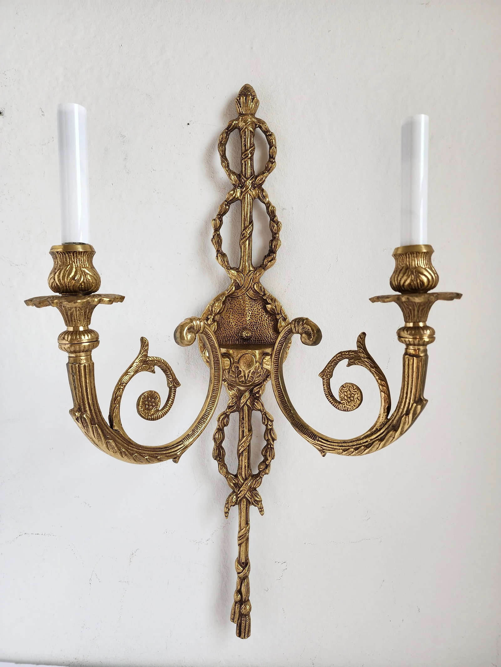 Vintage Adam Style Brass Sconce - 4