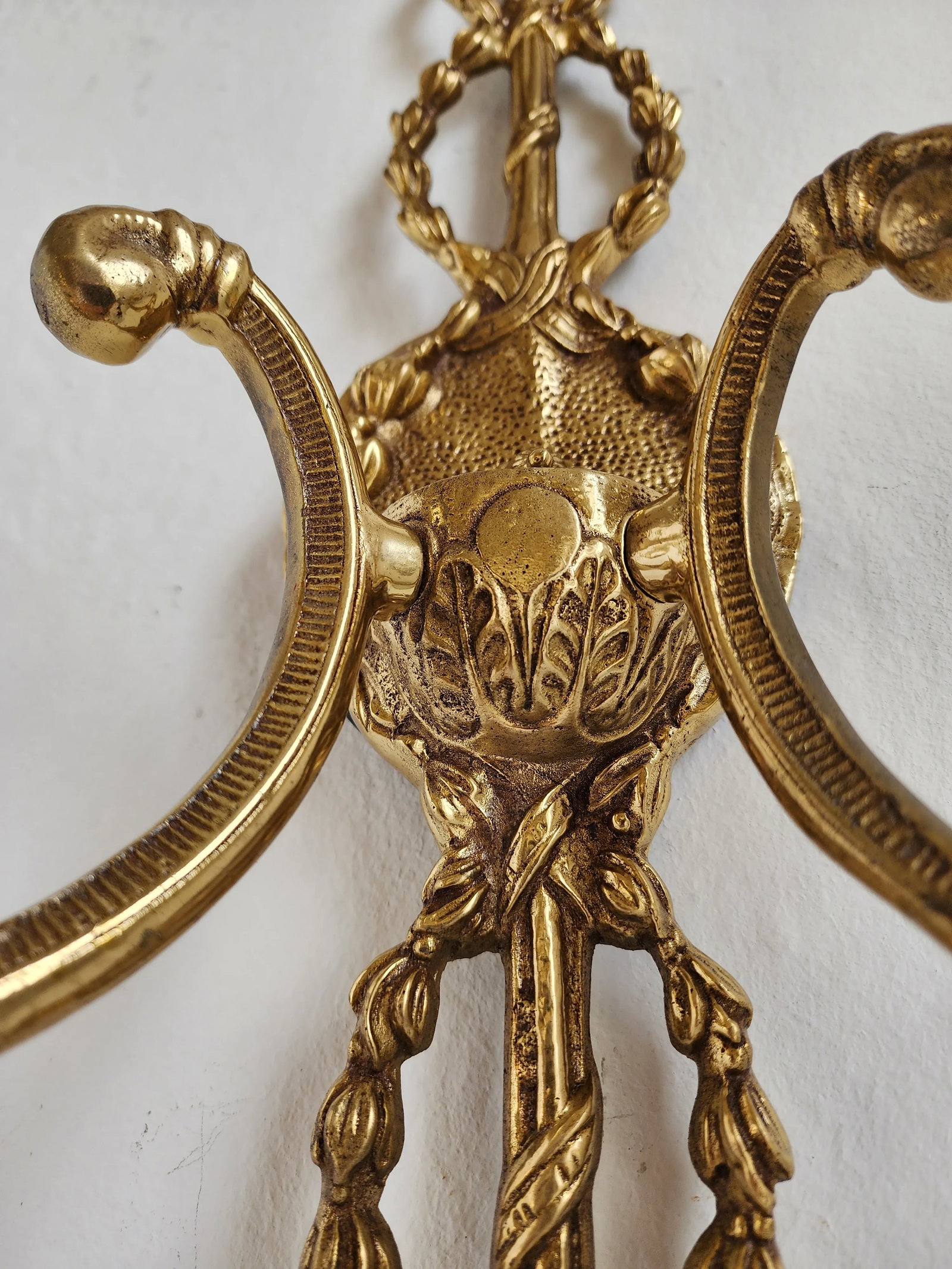 Vintage Adam Style Brass Sconce - 7