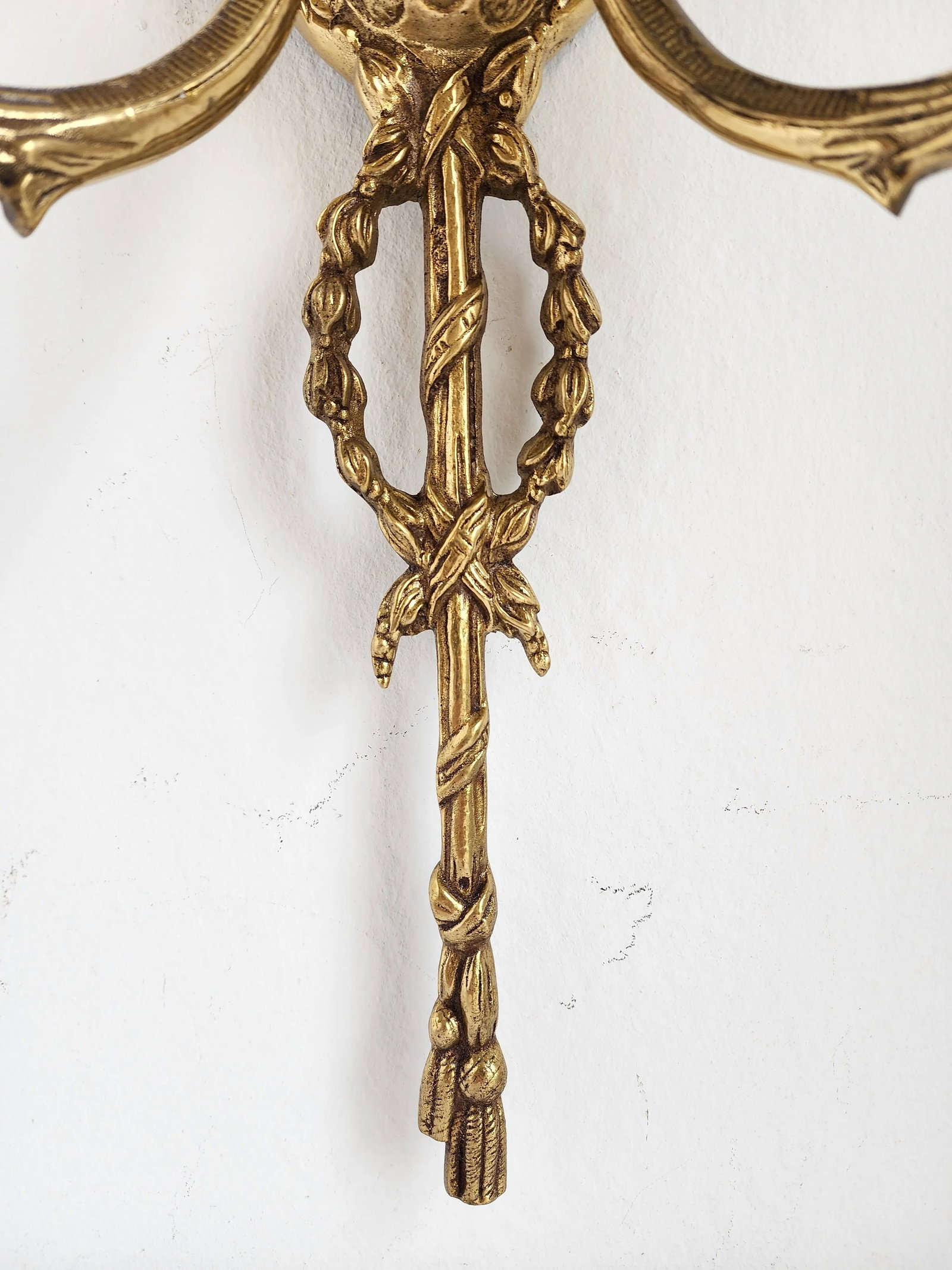 Vintage Adam Style Brass Sconce - 9