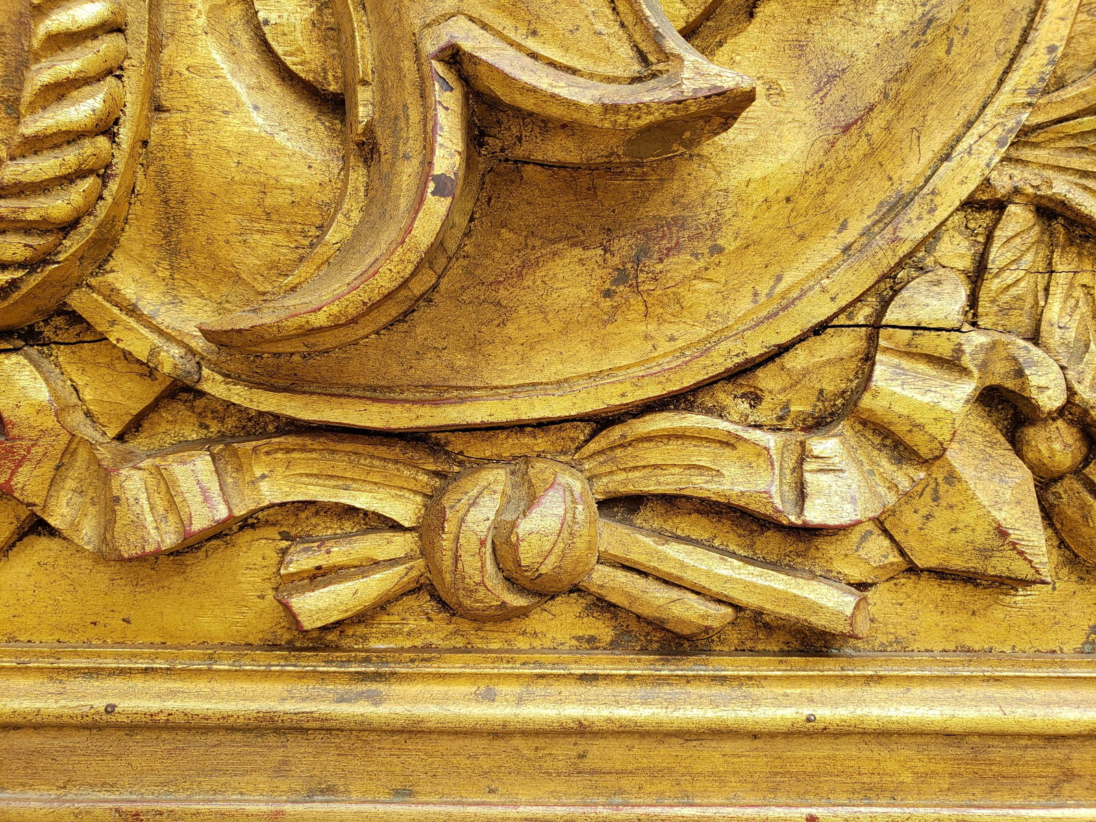 Vintage Carved Giltwood Armory Motif Mirror - 7