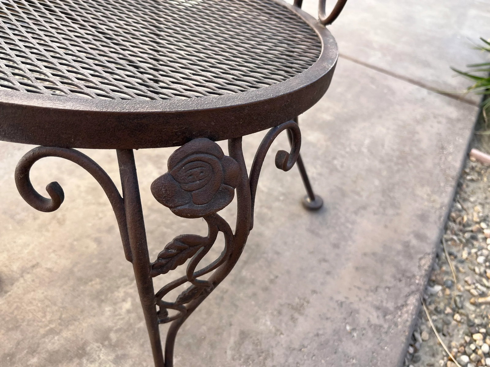 Vintage Woodard Chantilly Rose Wrought Iron Parlor Dining Chair - 7