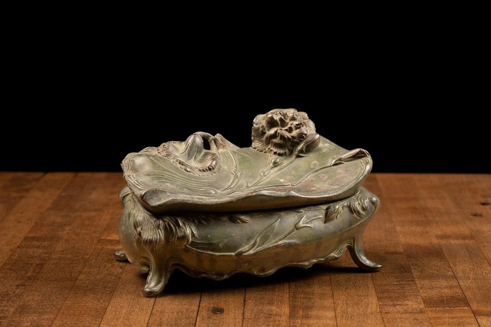 Vintage Art Nouveau Jewelry Casket - 6
