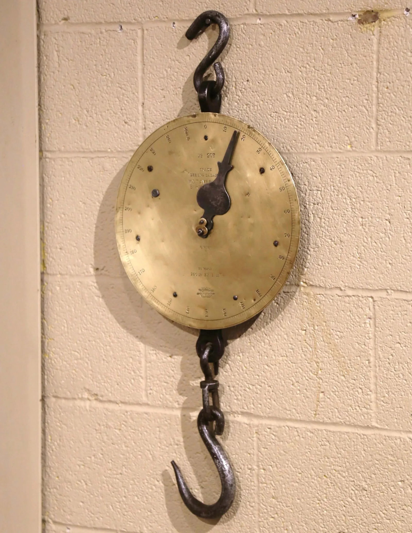 Mid-19th Century English Brass and Iron Hanging Trade Spring Balance Scale - 2