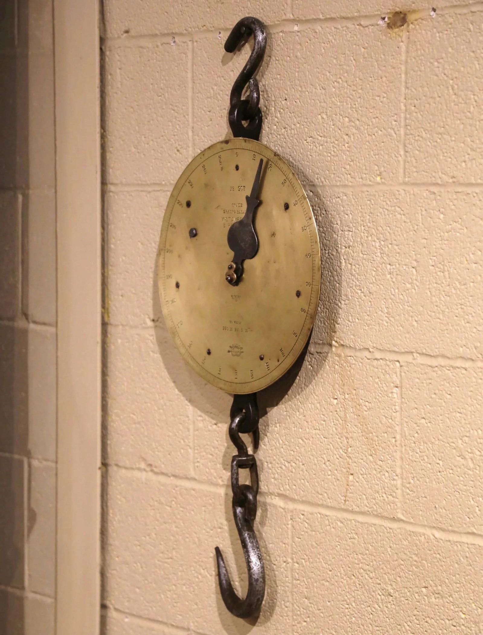 Mid-19th Century English Brass and Iron Hanging Trade Spring Balance Scale - 9