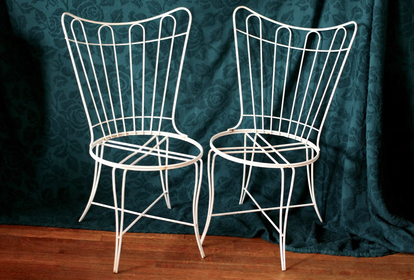 Pair of Vintage Homecrest Wire Chairs - 11