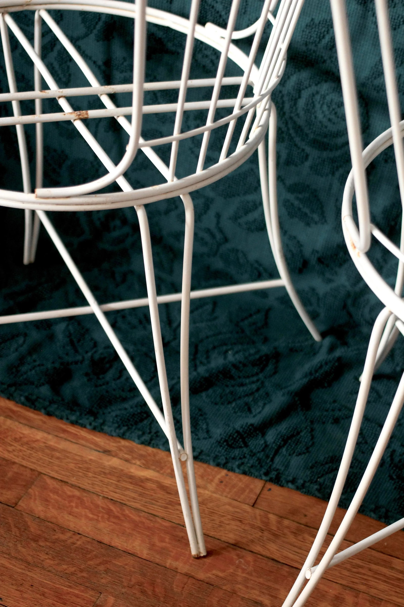 Pair of Vintage Homecrest Wire Chairs - 4