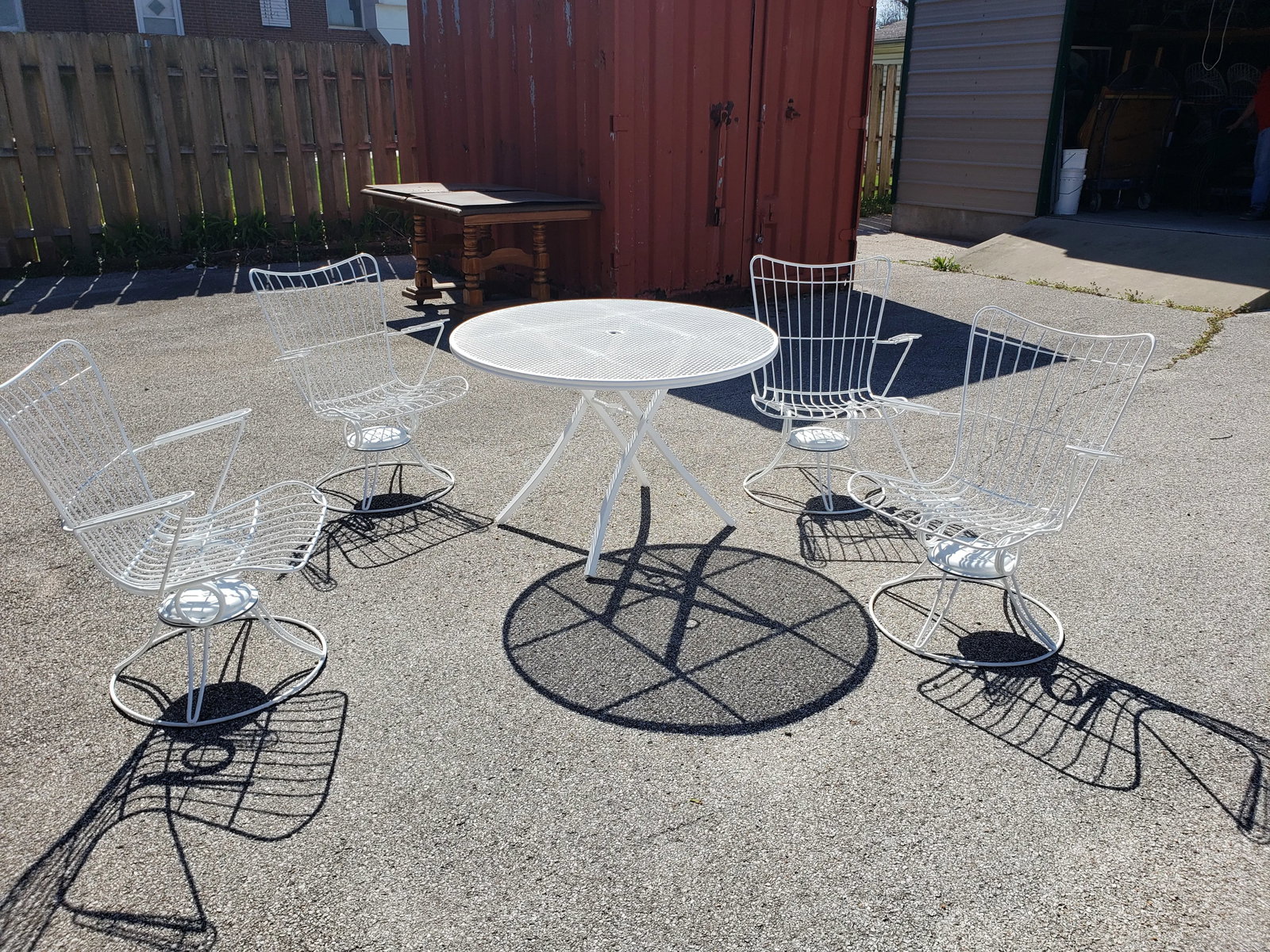 Vintage Homecrest Style Mesh Table With 4 Matching Chairs - 6