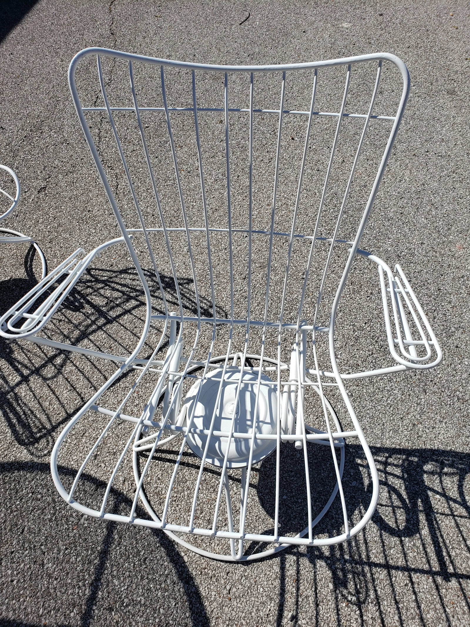 Vintage Homecrest Style Mesh Table With 4 Matching Chairs - 8