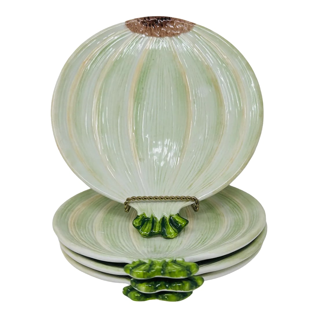 Vintage Baum Brothers Ceramic Onion Salad Plates a Set of 4: Add a touch of vintage charm to your dining table with this set of 4 vintage ceramic salad plates by Baum Brothers. Featuring a beautiful onion pattern, these plates are perfect for serving salads,