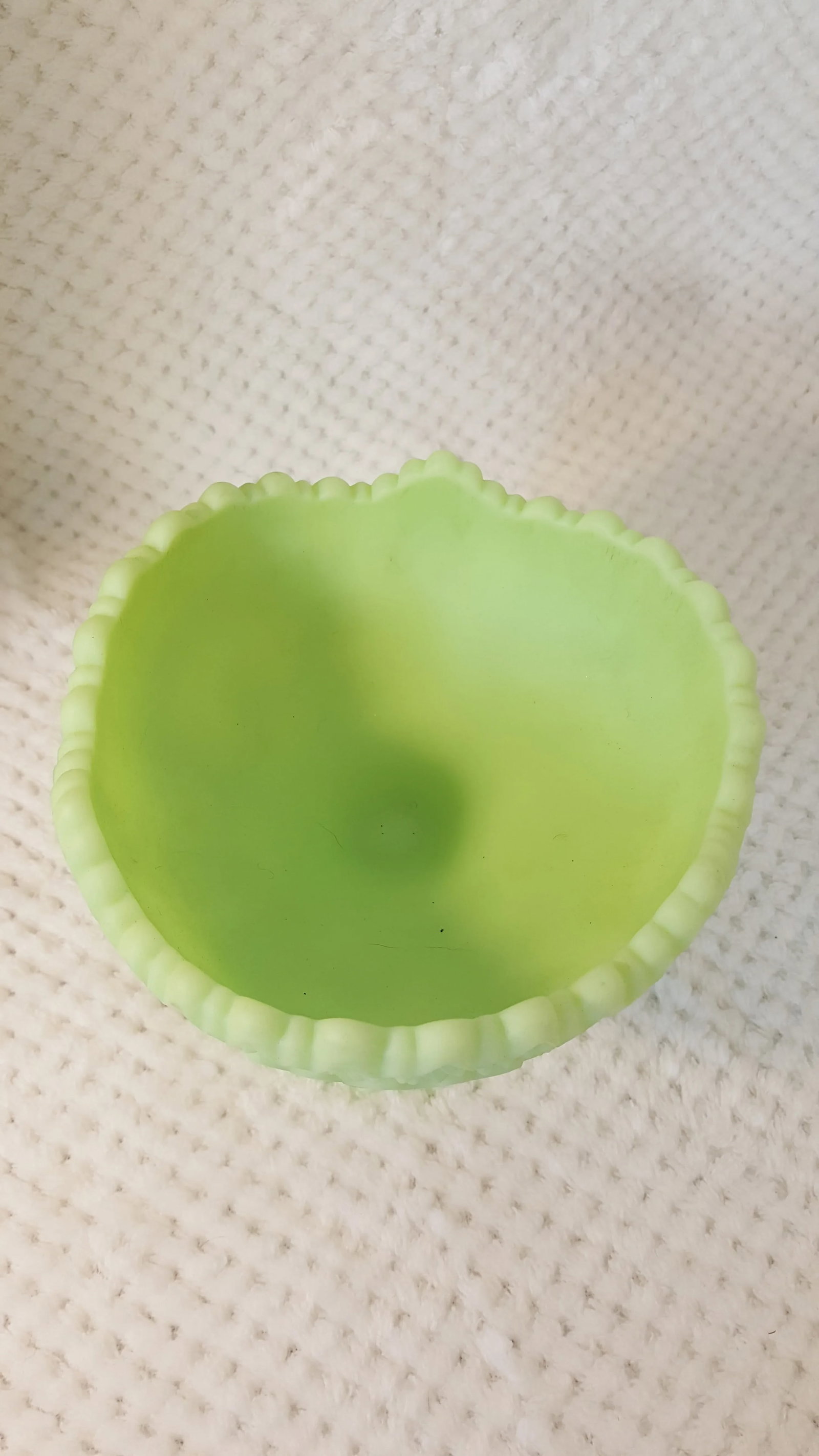 Large Fenton Custard Pinwheel Design Compote - 2