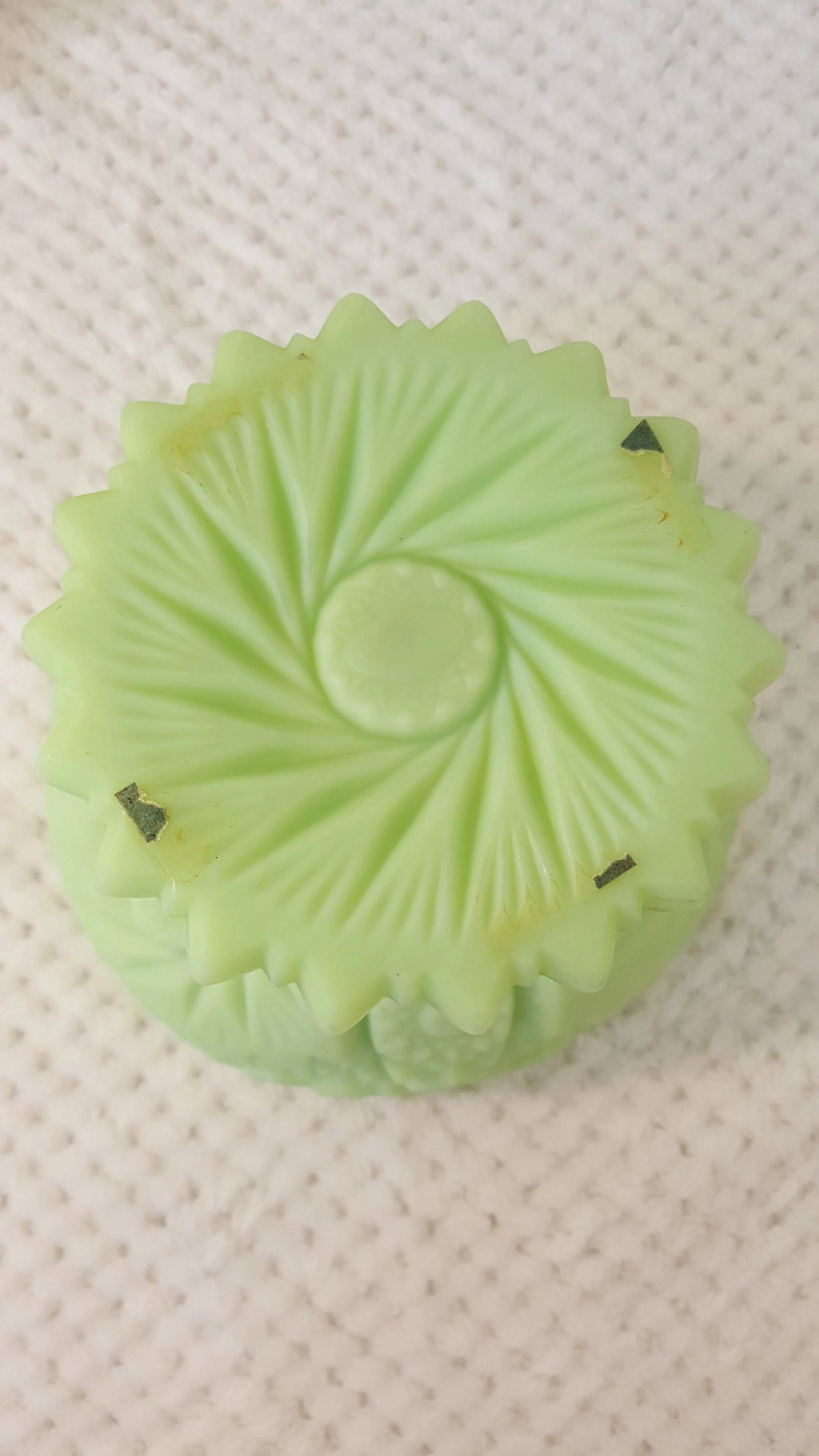 Large Fenton Custard Pinwheel Design Compote - 3