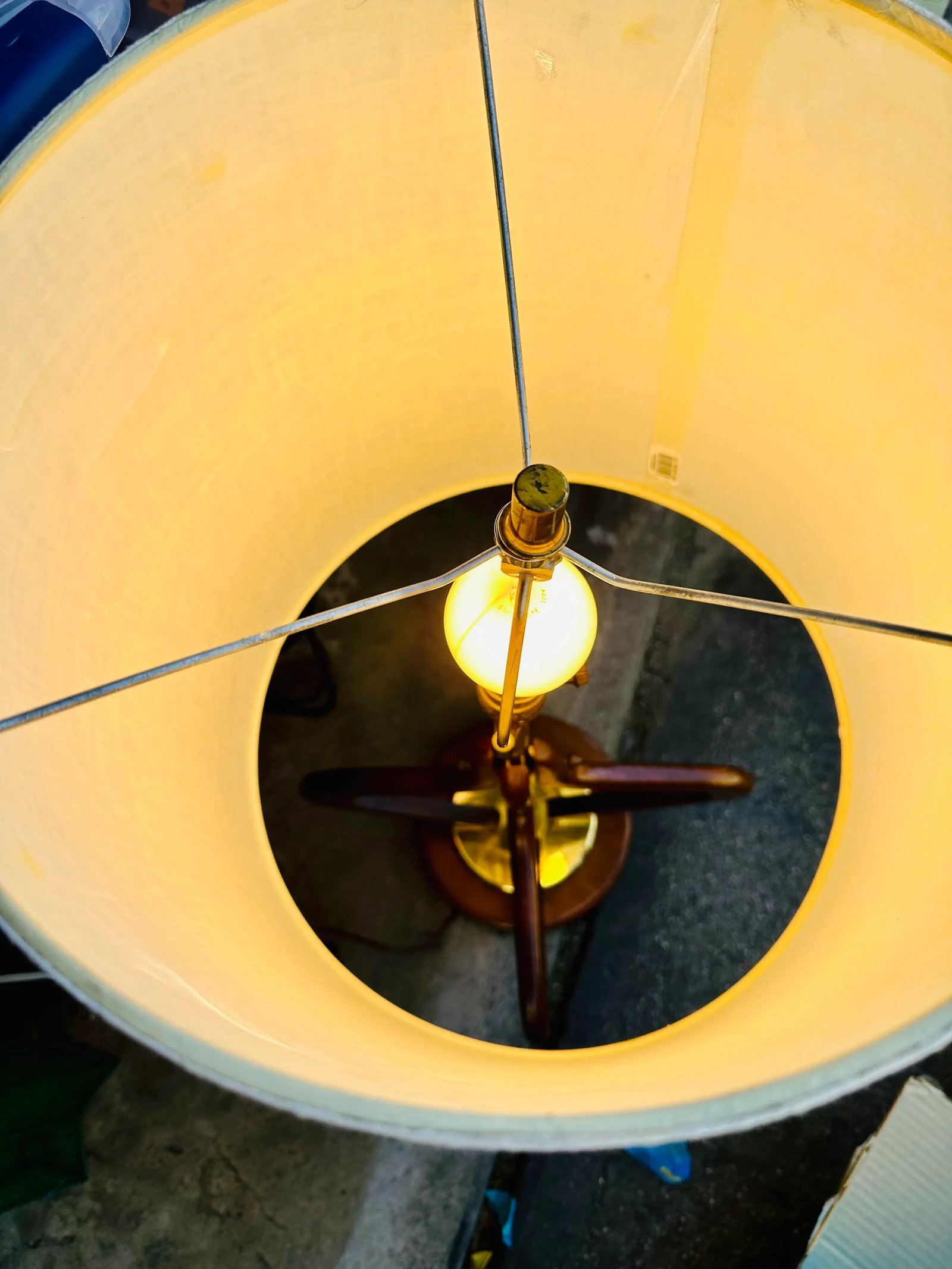 Adrian Pearsall Style Teak Lamp - 9