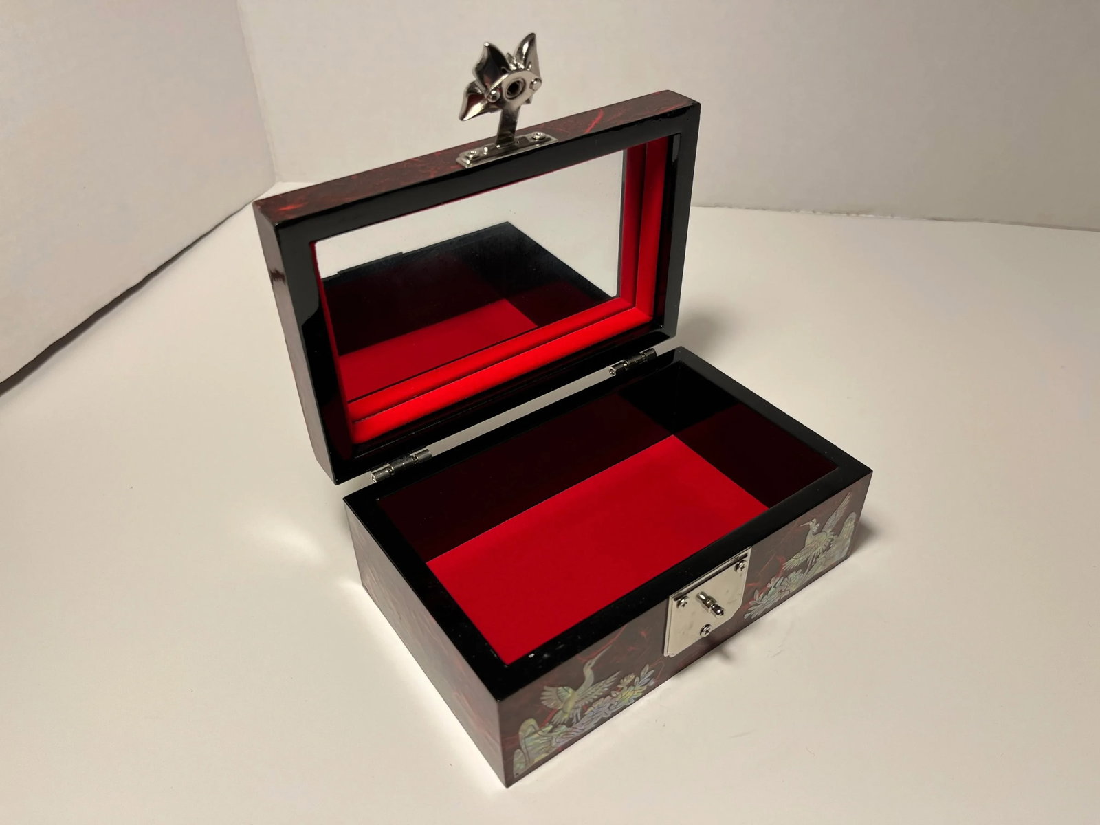 Vintage Asian Mother of Pearl Inlay Jewelry Lacquer Box With Mirror - 4