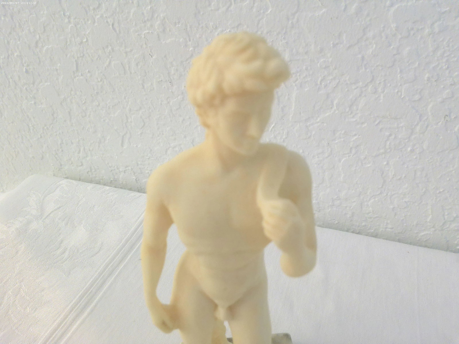 Vintage David & Venus De Milo Reproduction Resin Figurines, a Pair - 7
