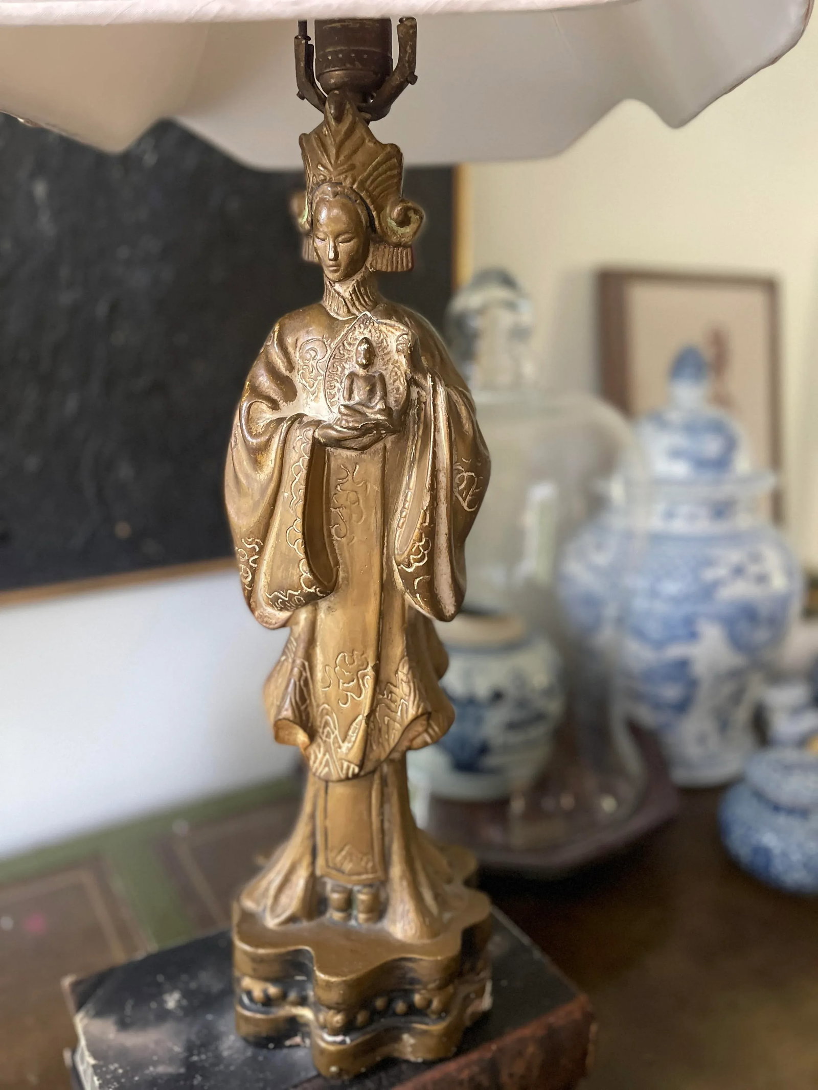 Early 20th Century Vintage Guan Yin Chinese Deity Lamp - 3
