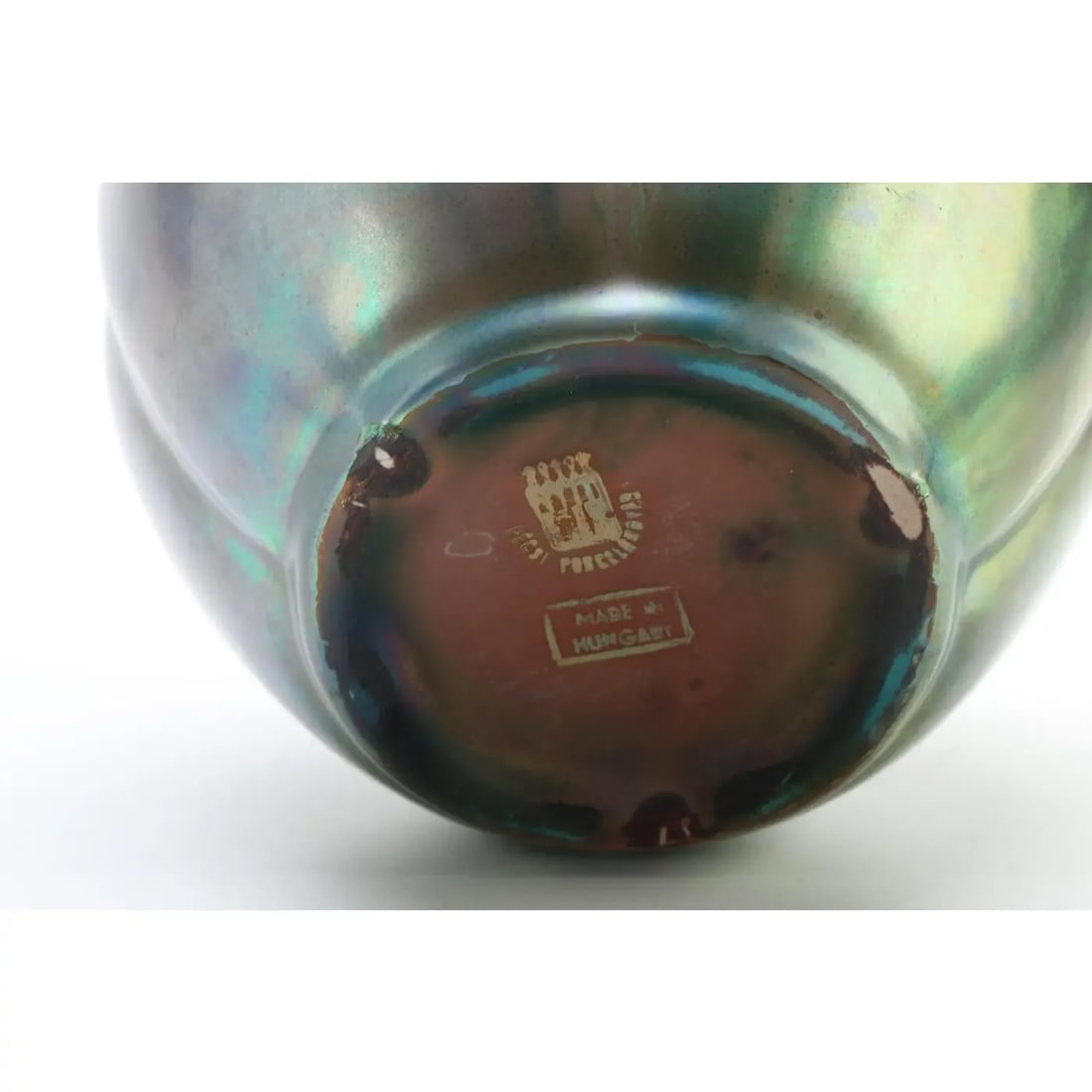 1930s Vintage Zsolnay Lobed Vase in Eosin Glaze - 2