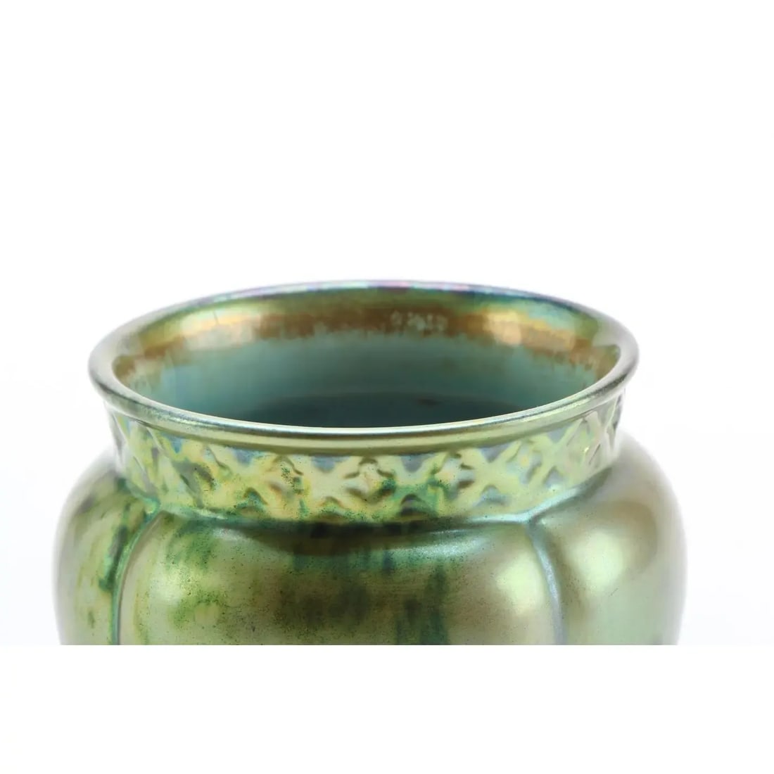 1930s Vintage Zsolnay Lobed Vase in Eosin Glaze - 4