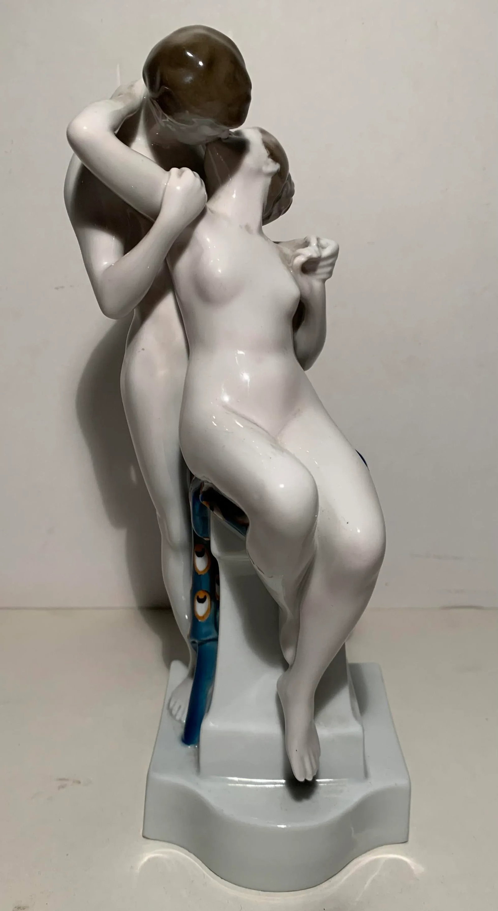 Antique 1918 Rosenthal "Spring of Love" Porcelain Statue - 11