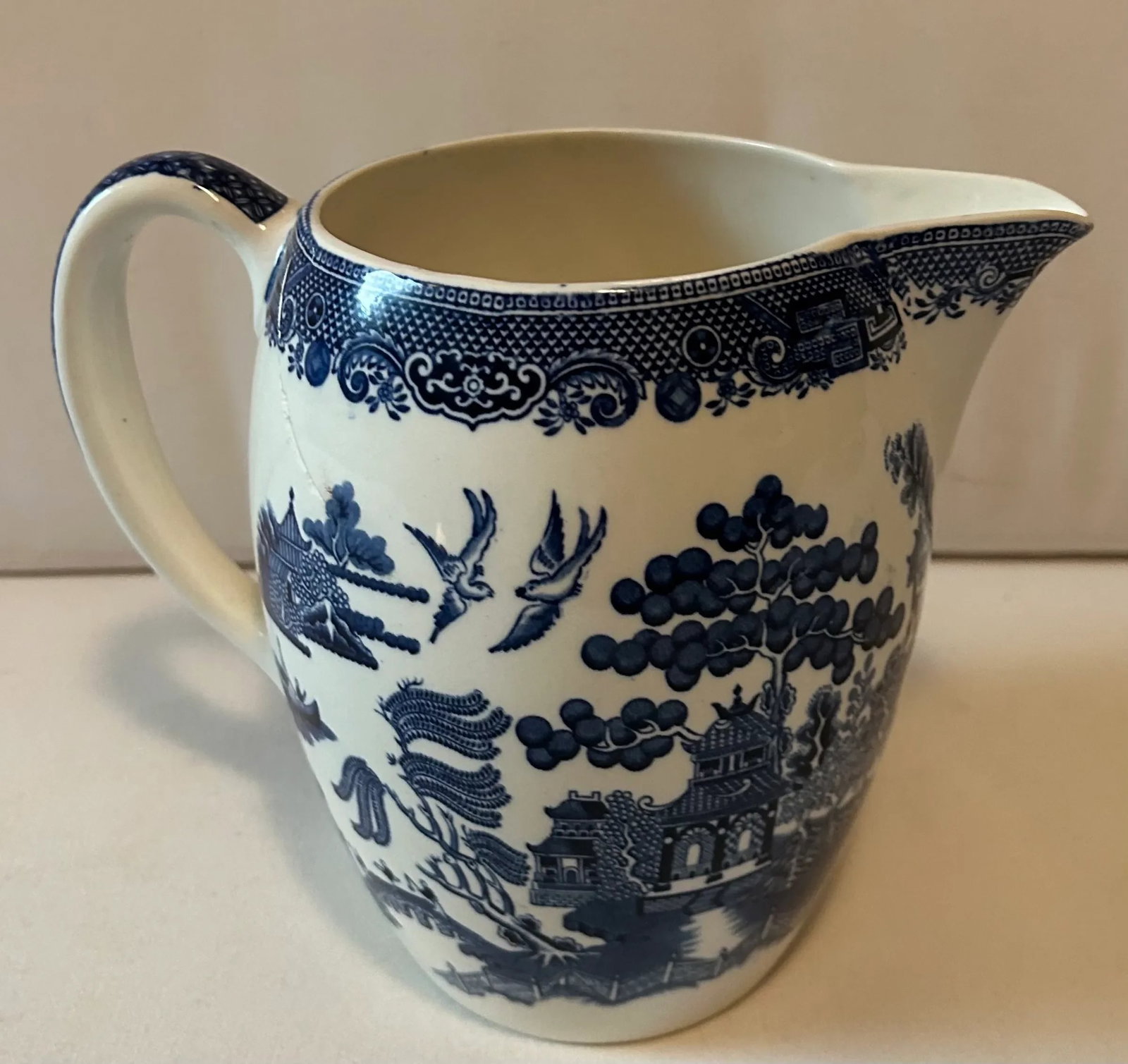Early 20th Century Blue Willow Transferware Water Pitcher for Johnson Bros - 2