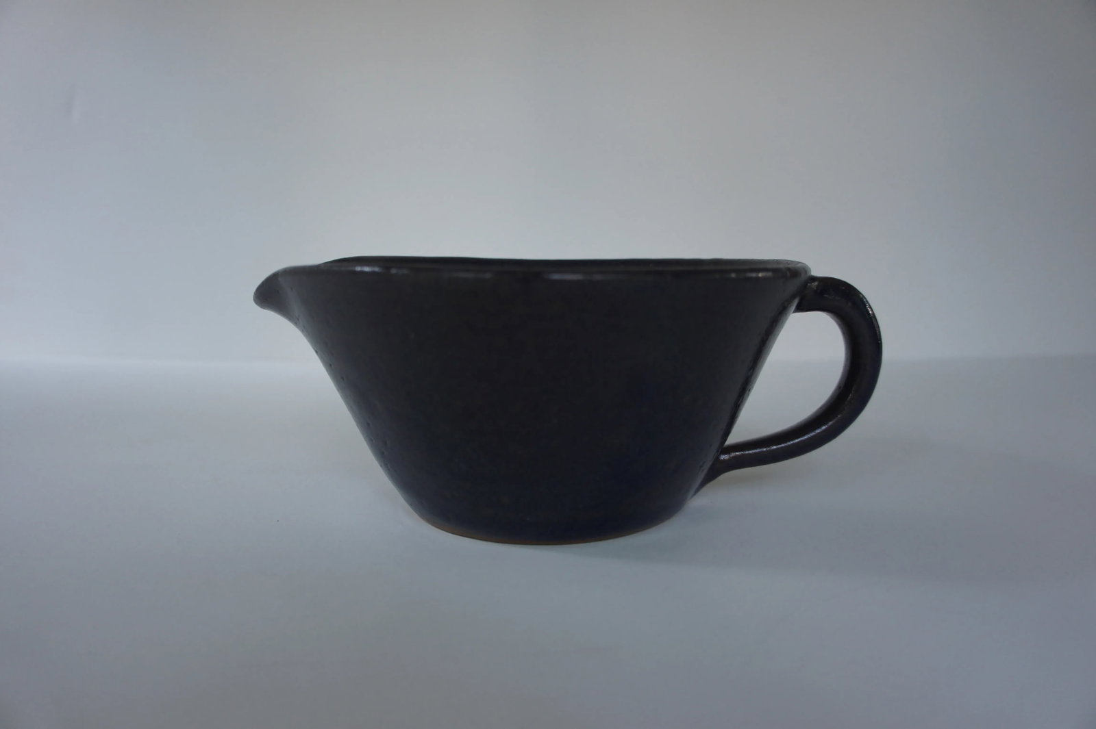1970s Mid-Century Modern John Garrou for Old Fort Pottery Purple Glaze Pitcher - 6