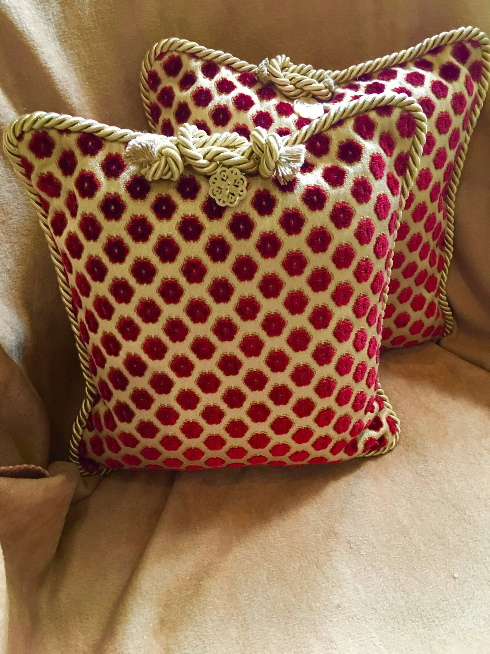 Pierre d'Argent Savoia Red Umber Velvet Dot Decorative Accent Pillows- Set of 2 - 6