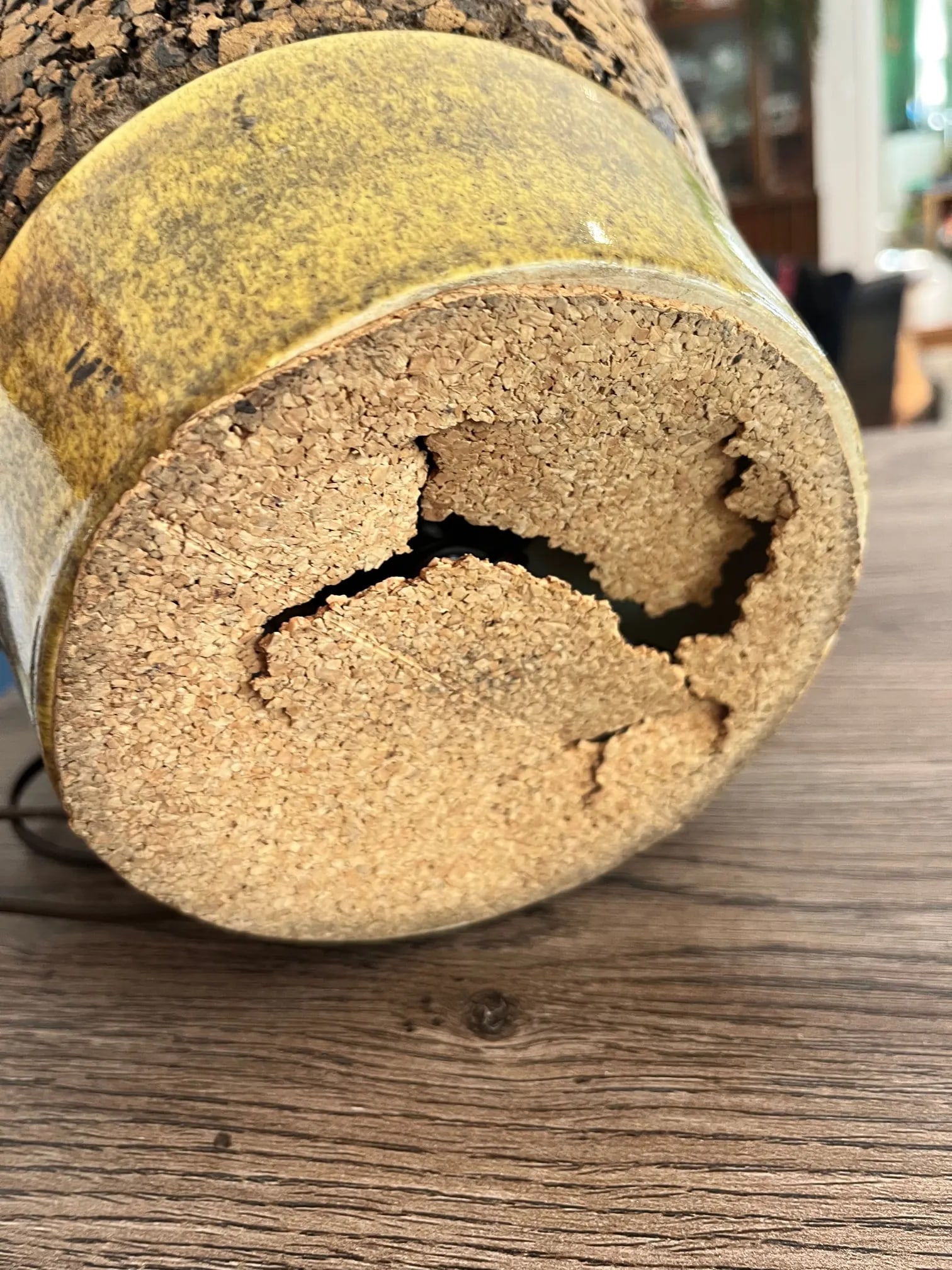 1950s Mid-Century Modern Large Cork and Ceramic Table Lamp - 7