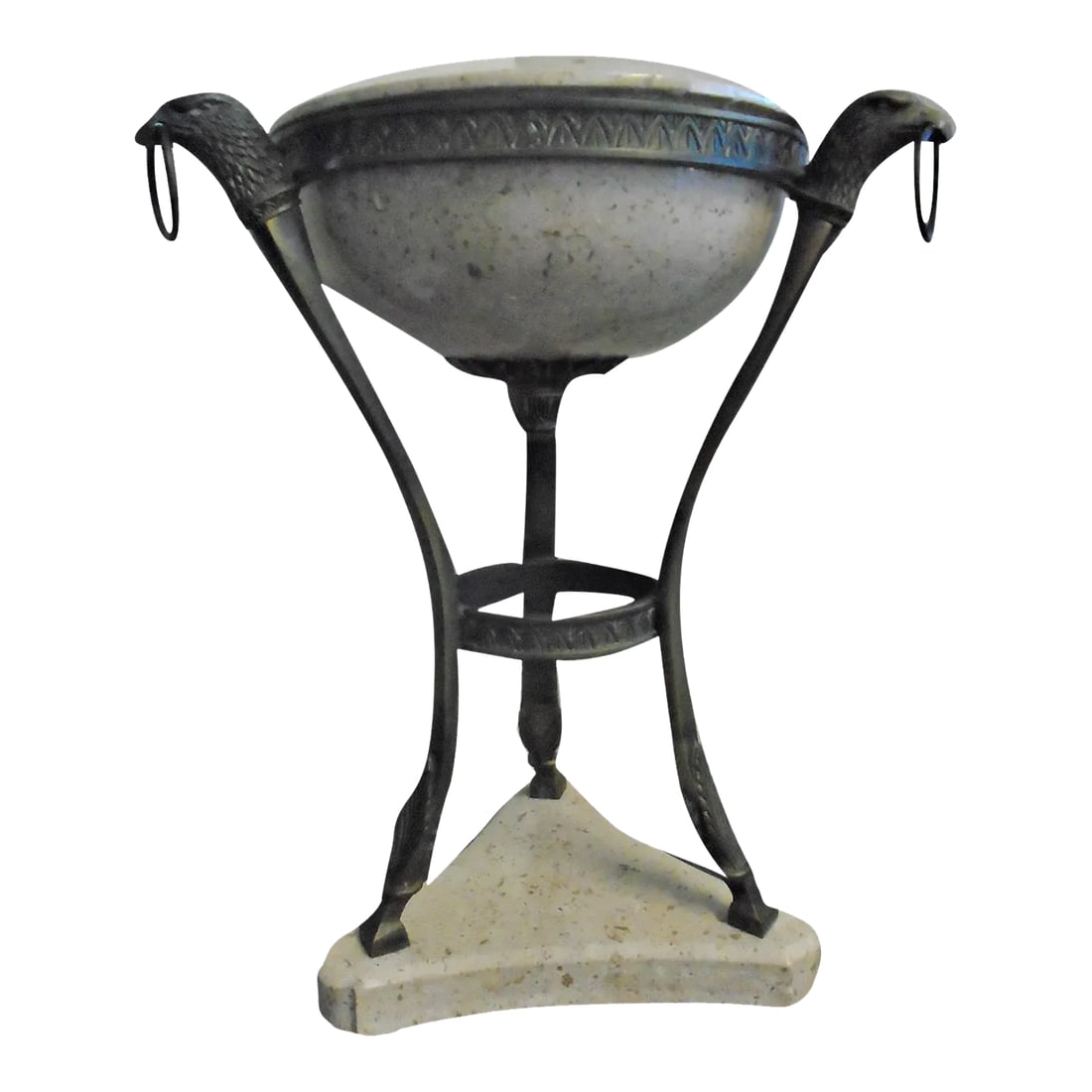 Vintage 1960's Bronze and Stone Oil Lamp: This vintage 1960's oil lamp is a beautiful addition to any collection or home decor. rafted with a combination of bronze and stone materials, this lamp emanates a warm and inviting glow that is