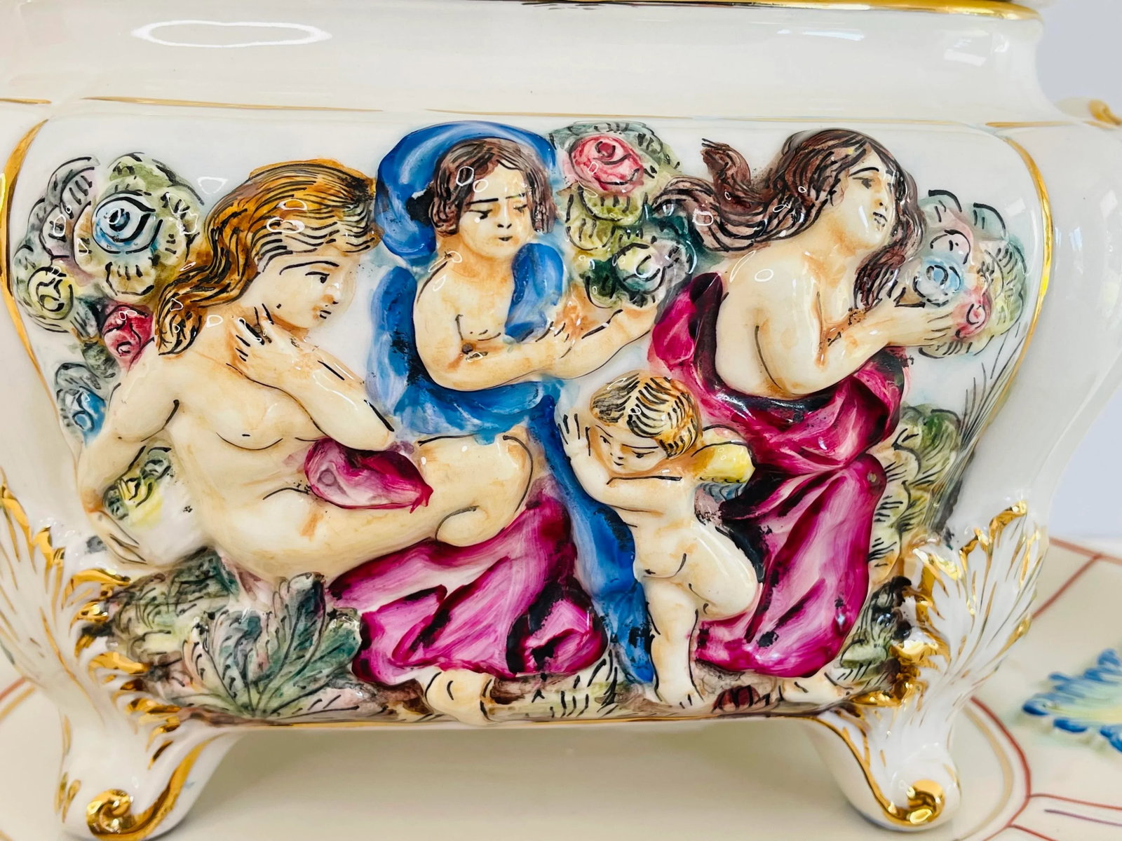 1960s Italian Ceramic Footed Tureen With Underplate - 10