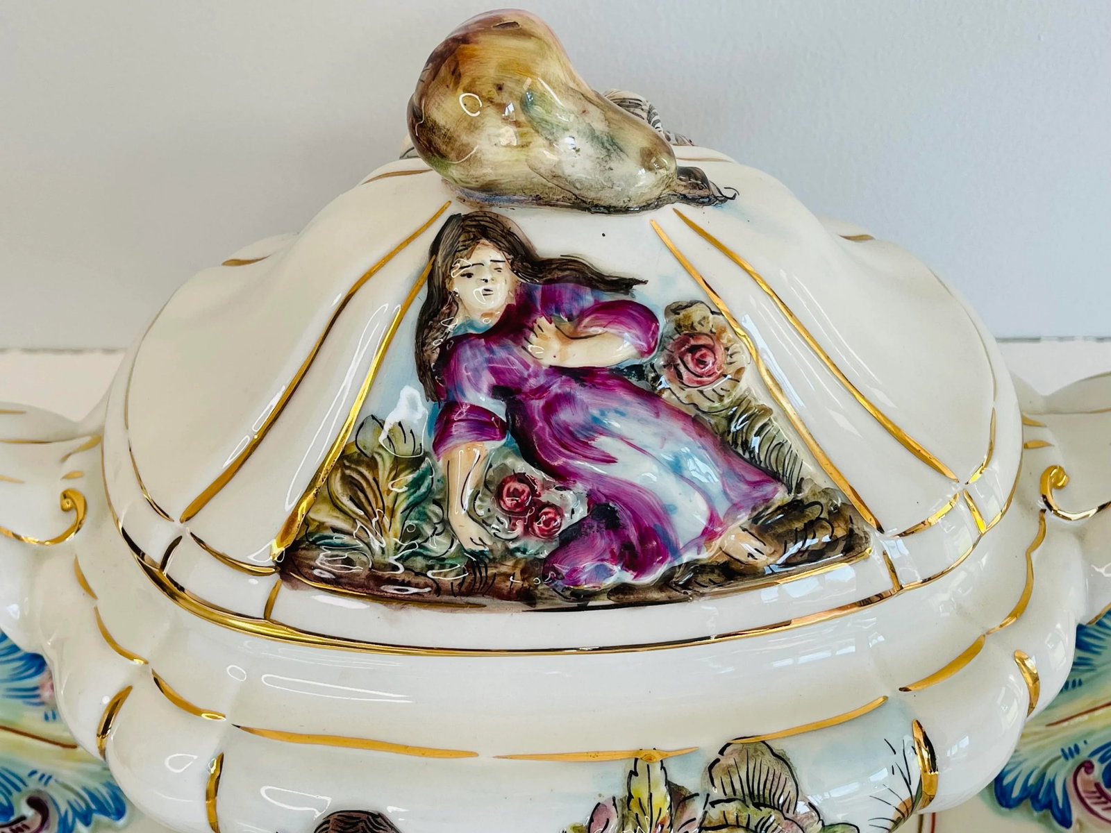 1960s Italian Ceramic Footed Tureen With Underplate - 5