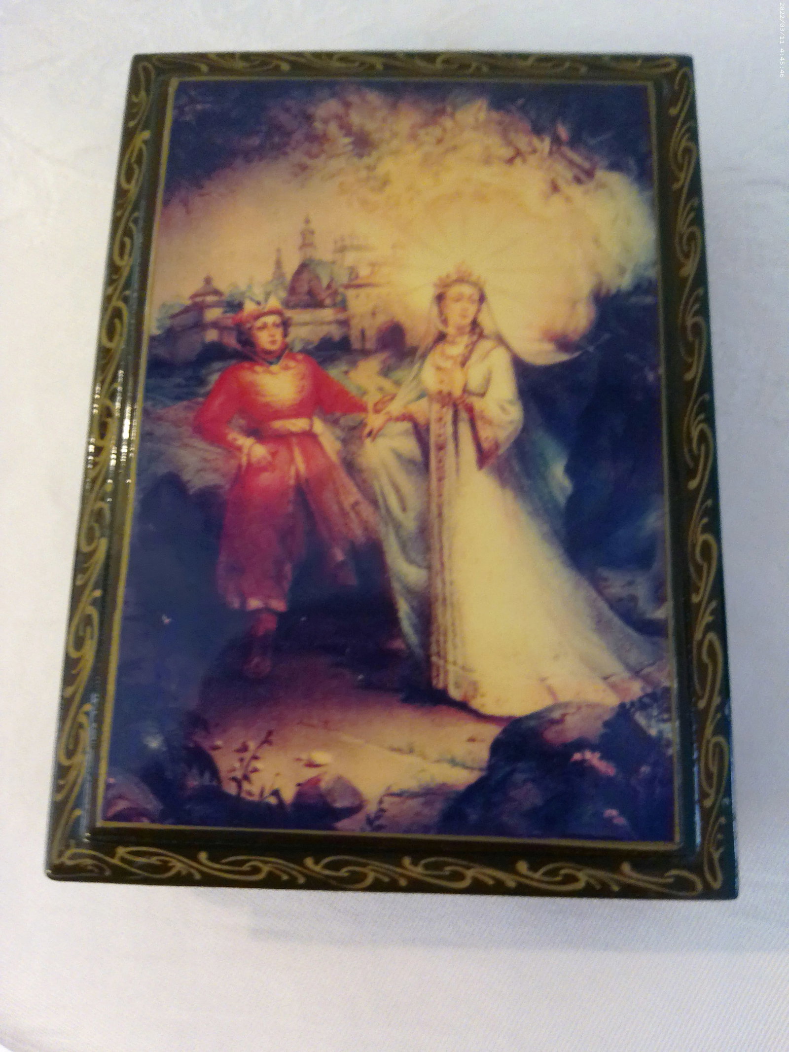 Vintage Russian Kingdom Lacquer Wood Keepsake Box - 2