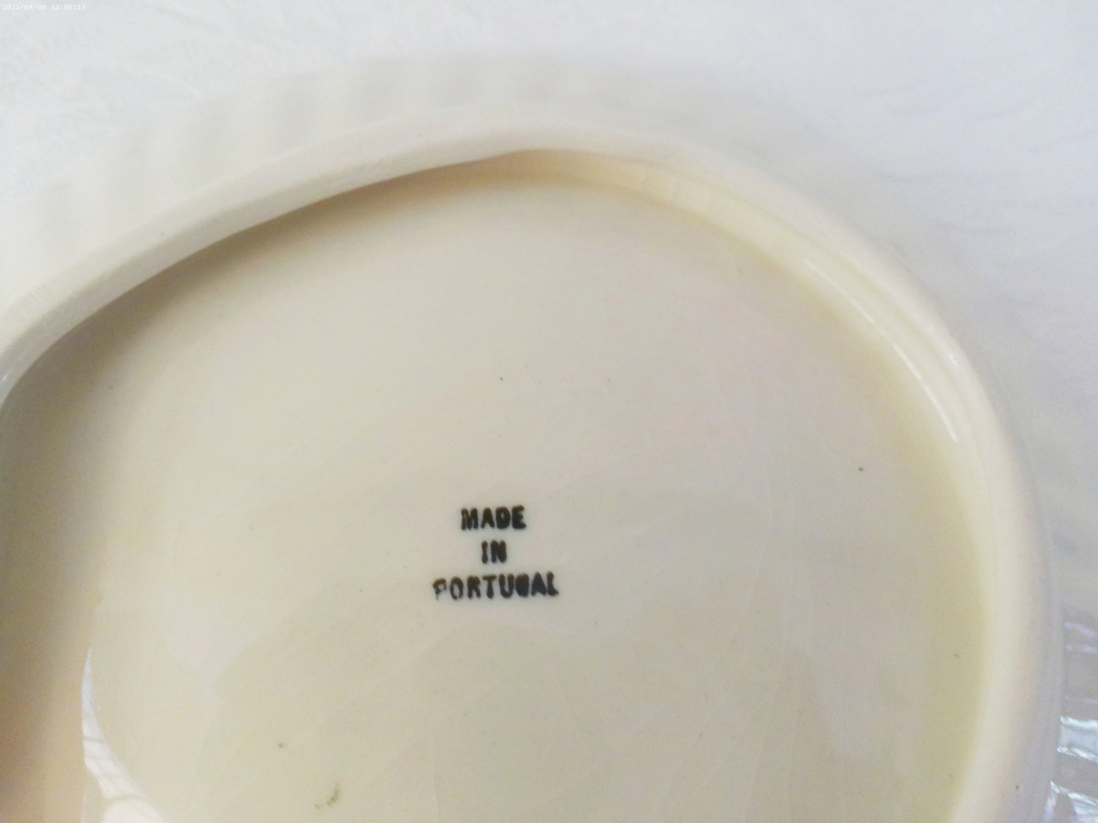 Vintage Portuguese White Clam Shell Plates, Set of 8 - 4