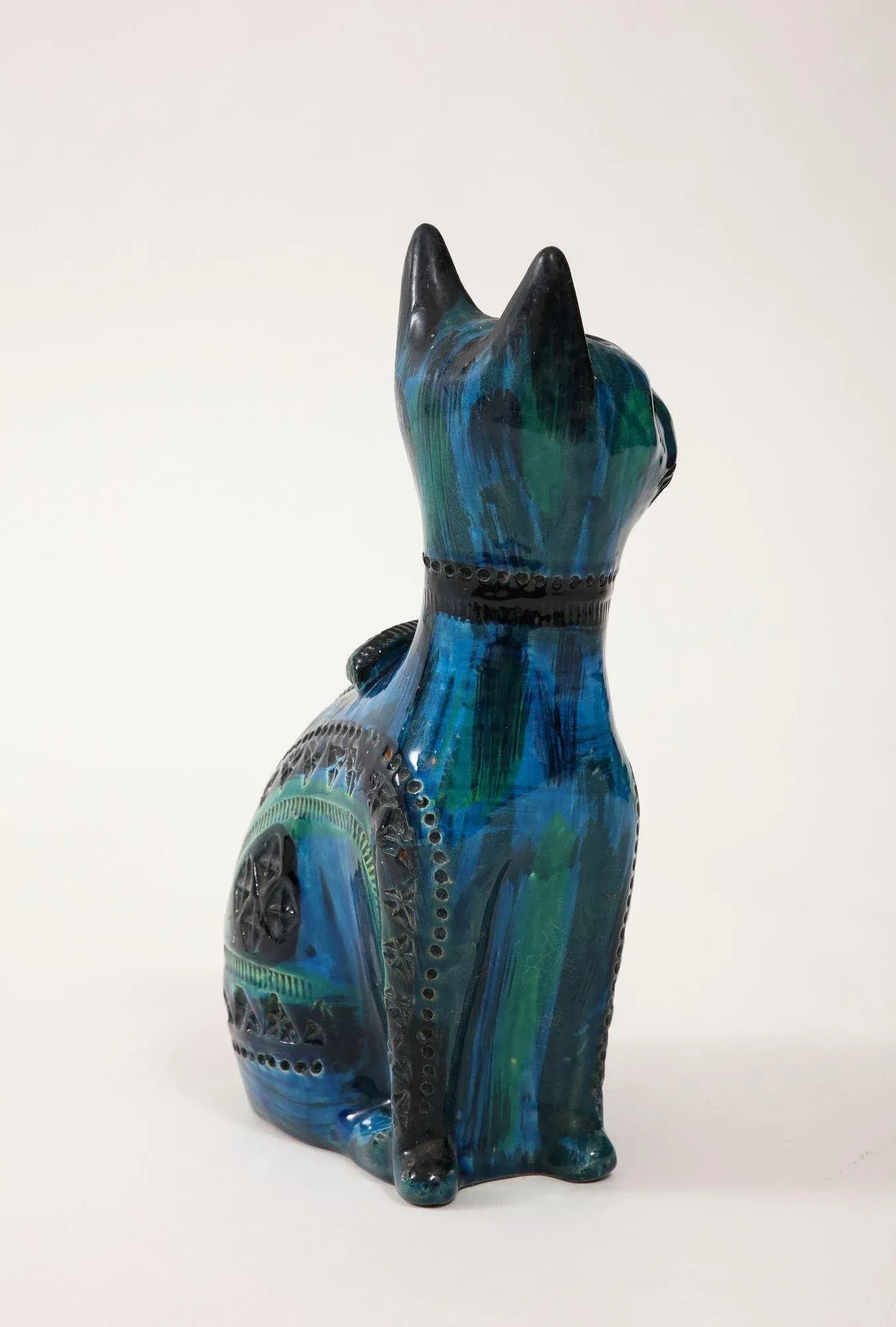 Ceramic Cat by Aldo Londi for Bitossi in 'Rimini Blue' With Incised Decoration Italy. Circa 1960 - 6