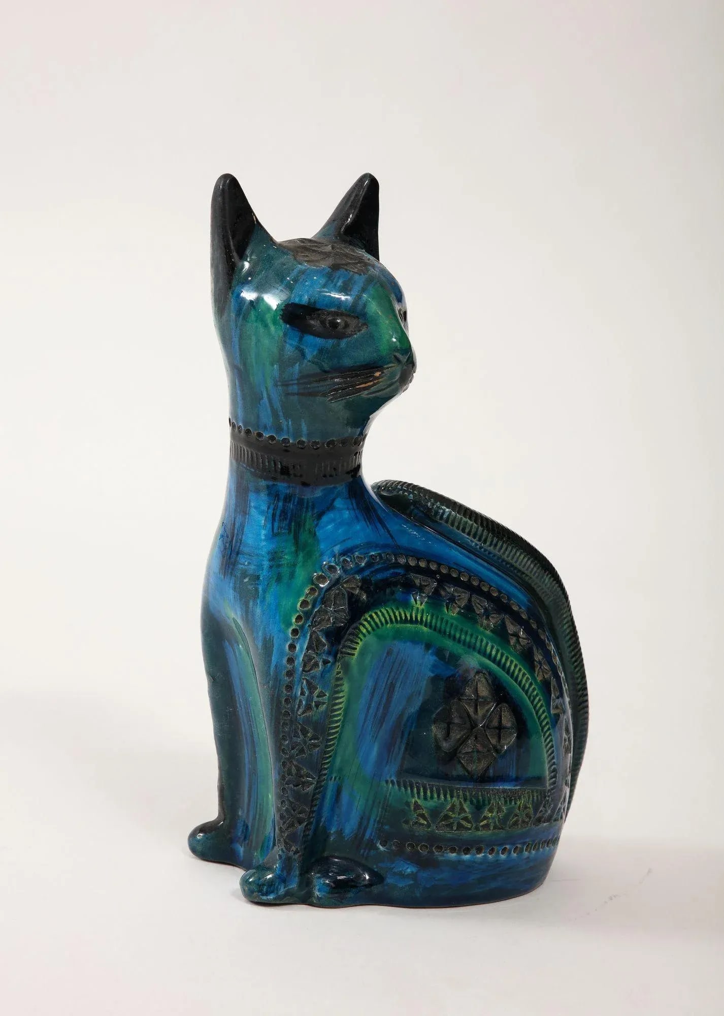 Ceramic Cat by Aldo Londi for Bitossi in 'Rimini Blue' With Incised Decoration Italy. Circa 1960 - 8