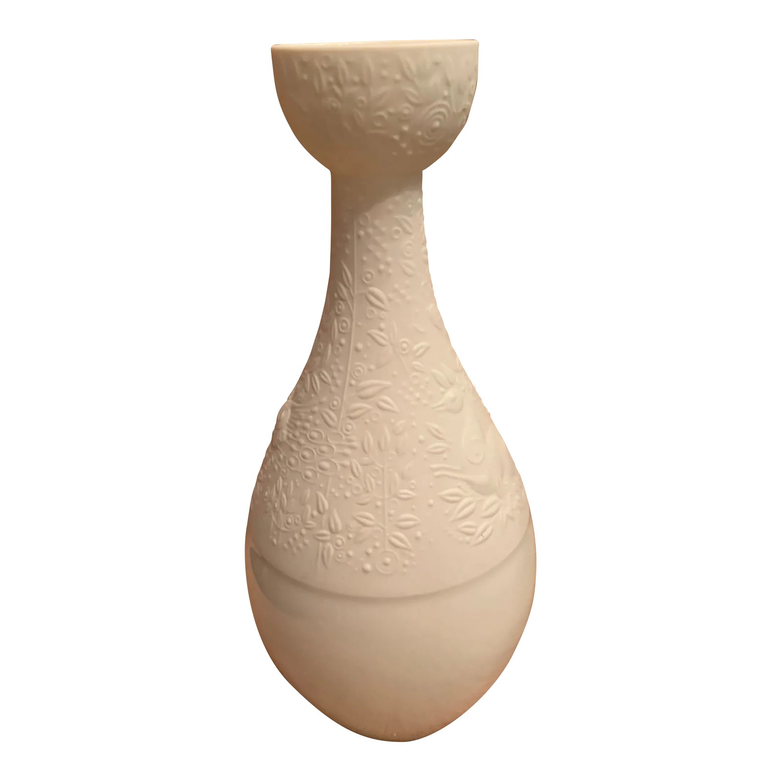1960s White Relief Op Art Porcelain Vase by Rosenthal Studio-Linie: 1960s vintage white relief tall tulip shaped porcelain vase, A beautiful white matte relief op-art porcelain design with glazed interior by Rosenthal Studio-Line, Germany. Condition: Alterations: