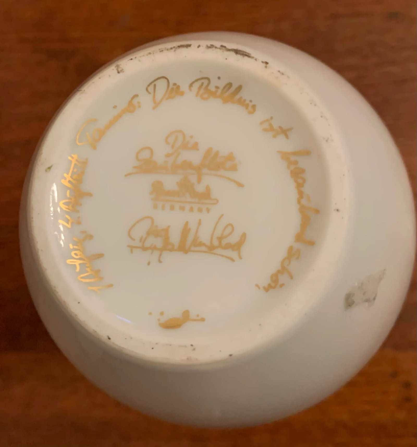 1960s White Relief Op Art Porcelain Vase by Rosenthal Studio-Linie - 4